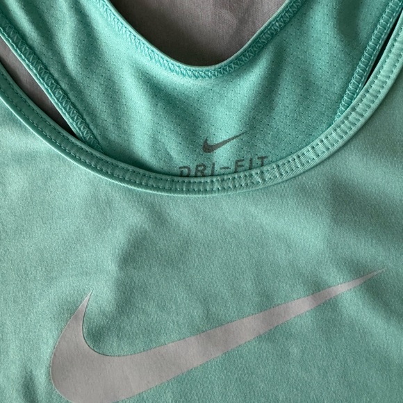 Women’s NIKE MINT GREEN Dri-Fit training tank top - Picture 6 of 9